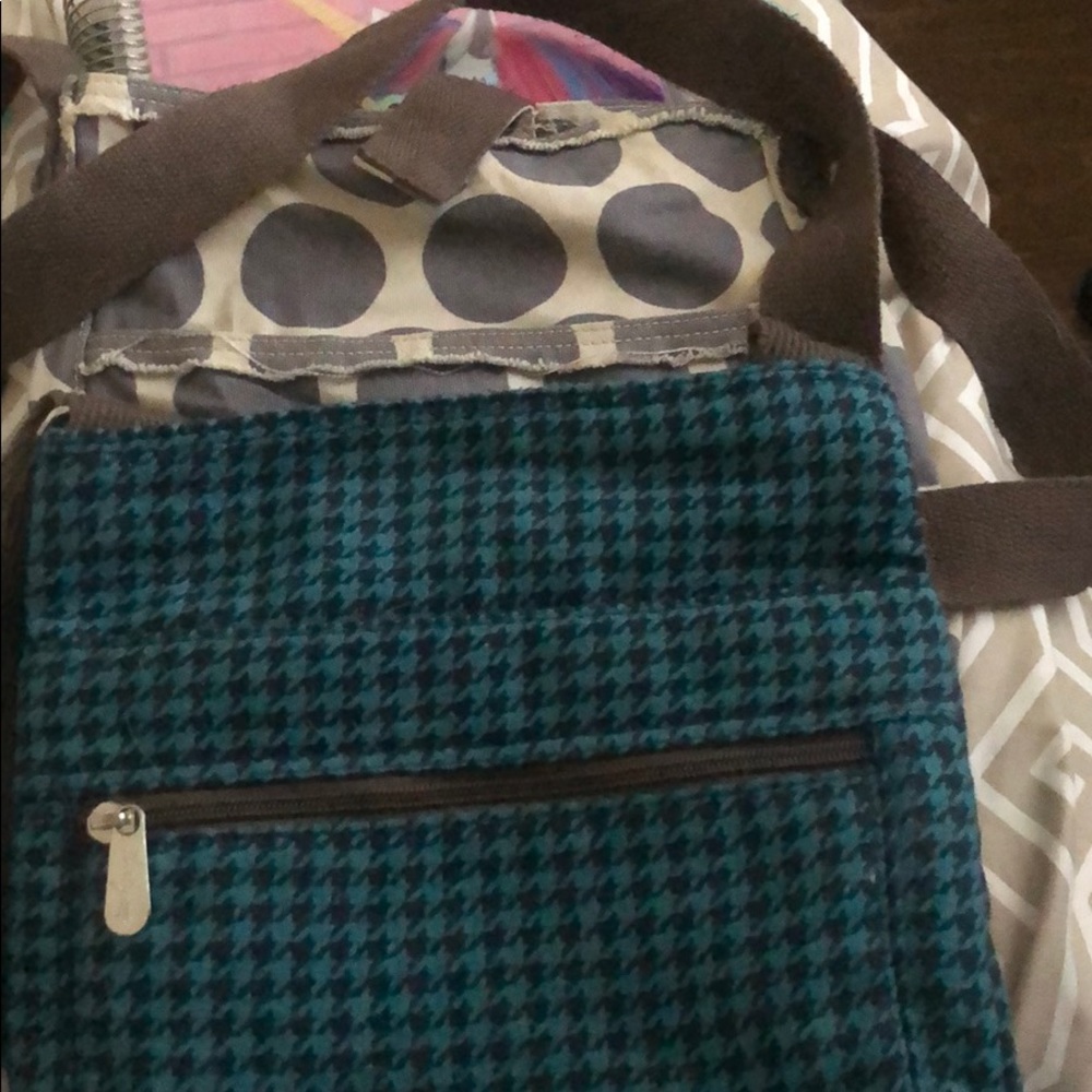 2 Cross body bags